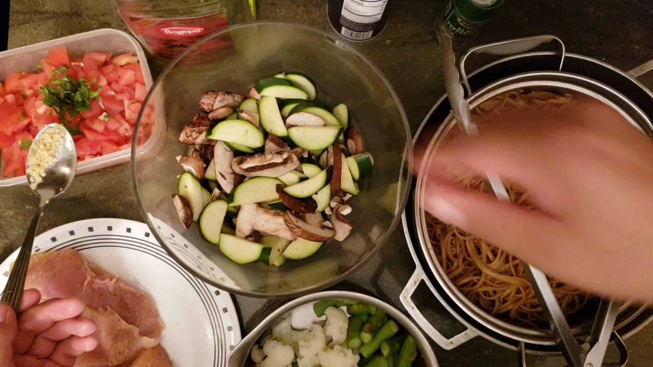 Watch Pasta integral con Vegetales y Pollo Now Pasta integral con Vegetales y Pollo