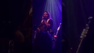 Elle King Detroit Oct 30, 2016 See You Again clip