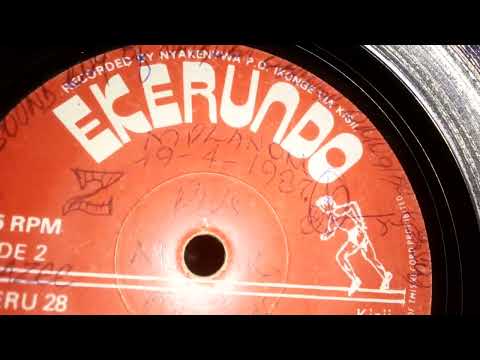 CHRISTOPHER MONYONCHO.OBONG'ITI NAHASARA(OMORUGI BEA BEA)EKERUNDO 28 SIDE B.