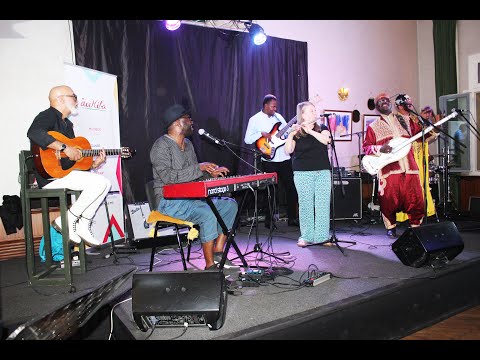 LIVE MUSIC -   @franckynk.officiel   ambiance le public de Rabat en mode "Zala Fort"!