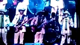 Grupo laberinto el sultan Paco Houston