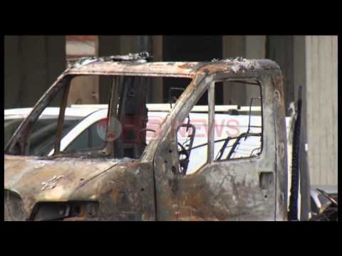 Desara bleu benzinë dy ditë para se të digjte makinat. Avokati: Ishte dhunuar- Ora News-