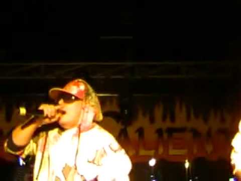 JULIO Y YANUIS AT NOCHE CALIENTE VAMONOS PAL CLUB