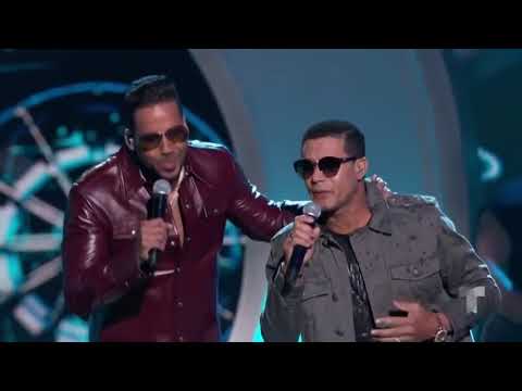 Romeo Santos Ft  Raulín Rodríguez   La Demanda Premios Billboard 2019 HD