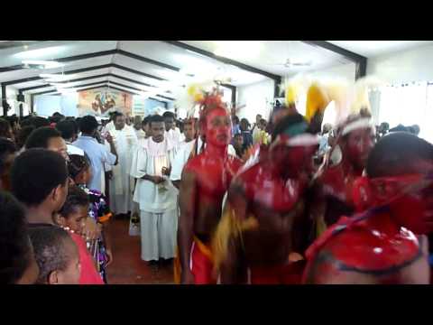 PNG - Dance after the Consecration Mass at Tabubil