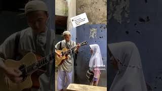 Download lagu Salsa Pengamen Viral Bersuara Bagus  mp3