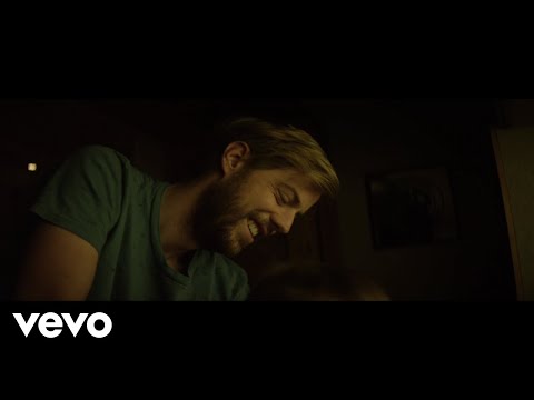 Andrew McMahon in the Wilderness - Cecilia And The Satellite (Day In The Life Edition)