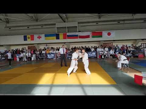 Irina Psenitchi (MDA) shiro 174  vs Anna Safargalieva (RUS) akka 175