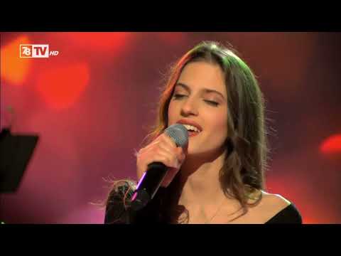 Pour que tu m'aimes encore - Alexandra Panayotova (live  @ 7/8TV)