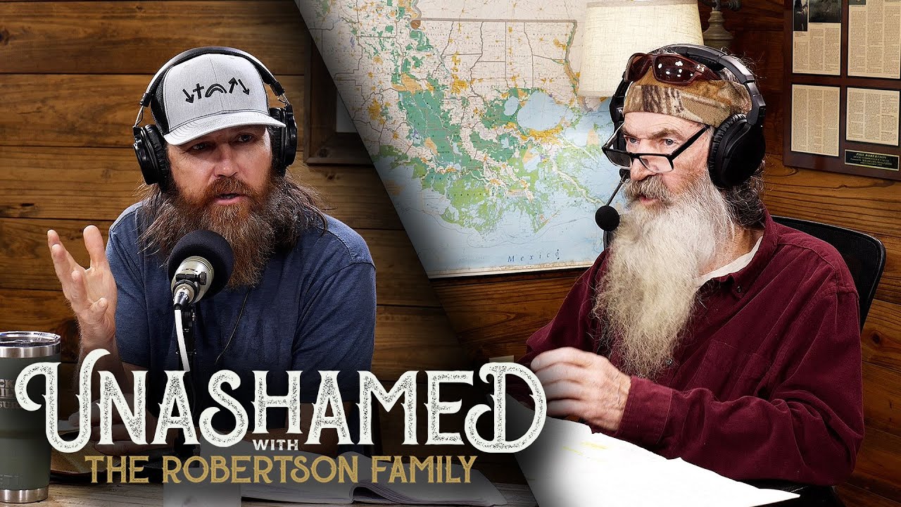 Ep 880 | Jase Gets Rebuked by Three Separate Strangers & Phil Has One Thing to Say About It