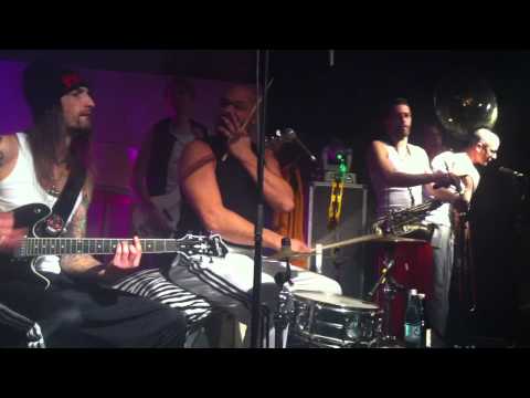 Dr. Aleks & the Fuckers - Disko Partizani