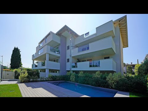 Immobile di Prestigio con Piscina in vendita a Desenzano del Garda, Lago di Garda (SIRM_011)