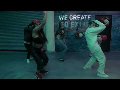 PERREITO REMIX - COREO LUCIA HUMARAN