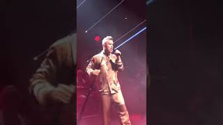 I just want people to like me Robbie Williams Roundhouse London October 7th