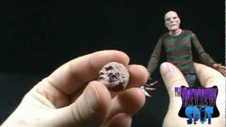 Toy Spot - Neca A Nightmare on Elm Street Remake Freddy Krueger figure