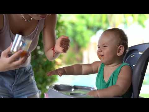 Ultimate Guide To Baby Carriers For Traveling Families