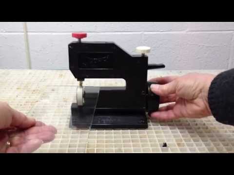 Using the ScoreOne™ Glass Cutter