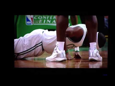 Rondo does the Kevin Garnett vs Heat