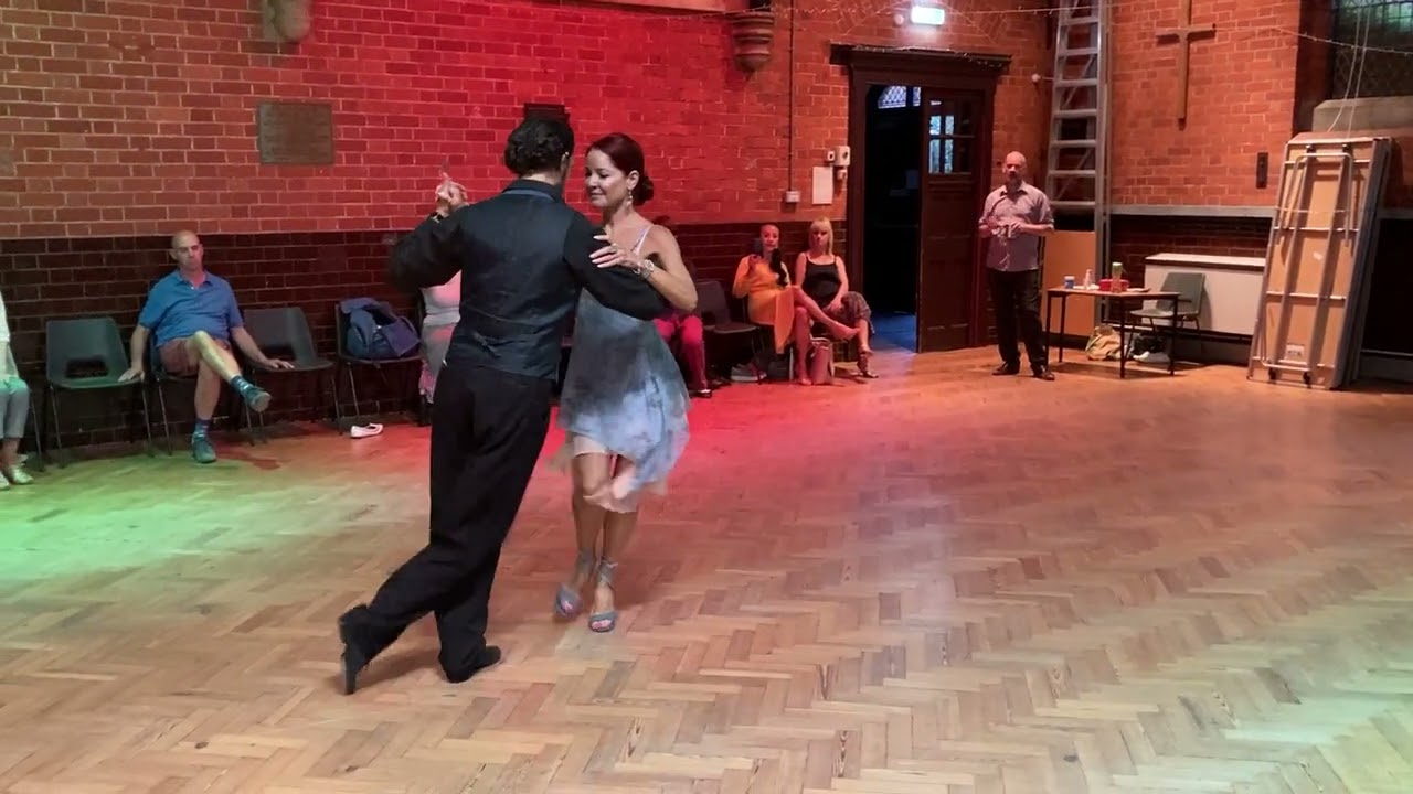 Alexandra Wood & Guillermo Torrens, Vals Demonstration