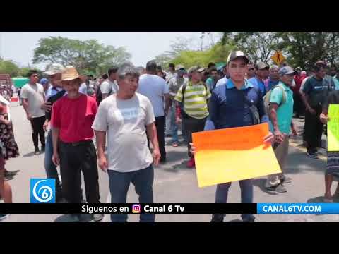 Video: Alcalde de Villa de San Juan Guichicovi, impone obras que no tienen impacto social