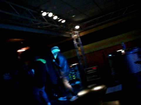 ENTICS @ BARRIO'S   BARONA !