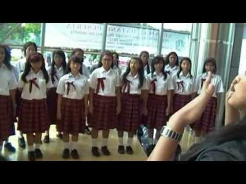 The Choir Practice (SMP TarQ4 Jakarta) covered by Sabina Arlien and group