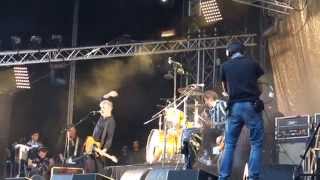 Triggerfinger - ... And There She Was, Lying In The Wait (Live @ Soirs d'Eté 2014)