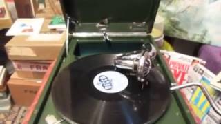 John Henry - Lonnie Donegan - 78rpm - HMV 102 Gramophone