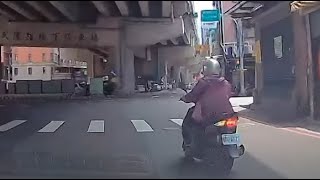 三寶阿婆靠右左轉