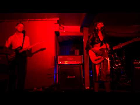 laura st. jude | can't stop loving you | live @ broadcast