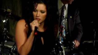 Mandy Barnett, Devil in Disguise