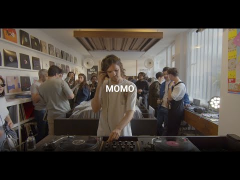 Yoyaku Instore Session with Momo Trosman