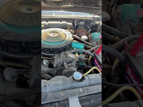 1965 Imperial Crown 4 door hardtop - Video