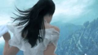 Femme seule Music Video