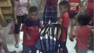 preview picture of video 'Family Xmas Party 2011 - (Parlor Game - Kids Trip To Jerusalem)'