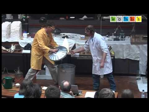 Free Range Chemistry (2008): Explosives - Gunpowder & Yellow powder