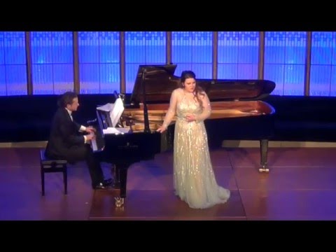 Brahms:  »Auf dem Kirchhofe« op.105 Nr.5 (Evelin Novak)