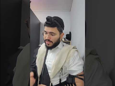 Daily Halacha - Arvit af Shabbat vs. weekdays 🙌🏼 | Rabbi Aviram Biton