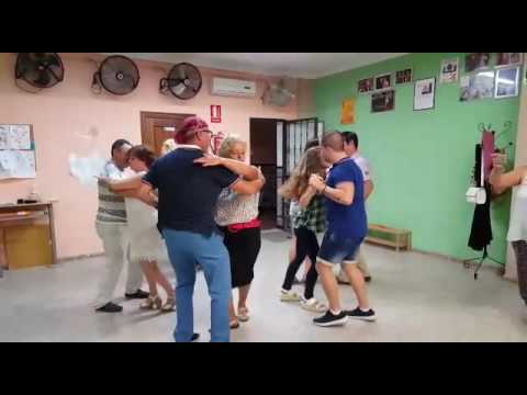 Rueda de casino. Estudio de baile latino usalsatorre-S al son. 2016