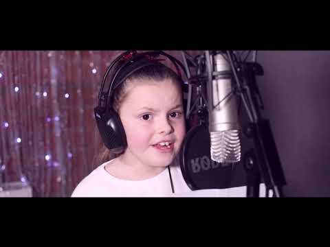 Singing Experience: A Million Dreams (The Greatest Showman) - Molly Burns