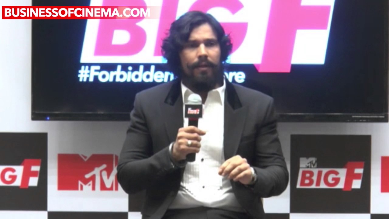 Randeep Hooda Speaks Up About His Tweet On Gurmehar Kaur!