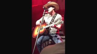 Dustin Lynch - She wants a Cowboy (2016)