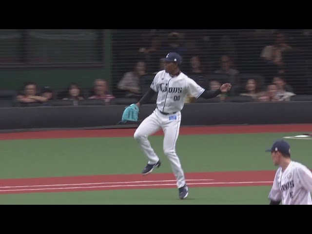 【7回表】大きなガッツポーズ!! ライオンズ・ヤン 満塁のピンチをダブルプレーで切り抜ける!! 2024年6月16日 埼玉西武ライオンズ 対 横浜DeNAベイスターズ