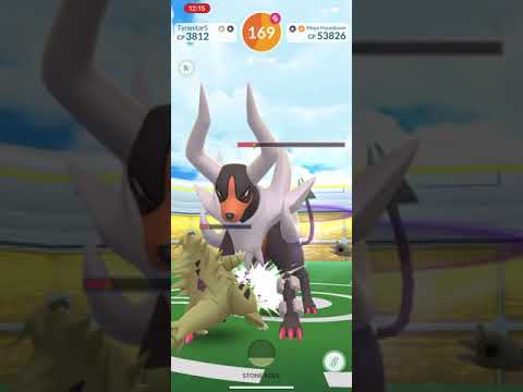 Pokémon Go - Mega Raid - Mega Houndoom