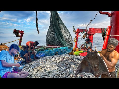 Epic‼️ Deep Sea Saga – Day 4 | A Fisherman’s Battle With the Ocean