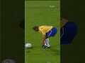 Here's Roberto Carlos' secret during free kicks ⚡