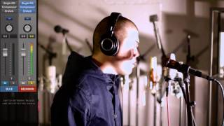 Video thumbnail for Microphone Comparison: Blue enCORE 200 & Neumann TLM 103 by Sinasoid