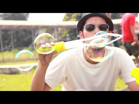 MALIQ & D'Essentials - Penasaran (Official Music Video)