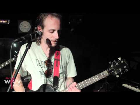 Diamond Rugs - "Call Girl Blues" (Live at WFUV)
