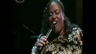 LUTHER VANDROSS,JENNIFER HOLIDAY,PAUL SIMON-BRIDGE OVER TROUBLE WATER LIVE